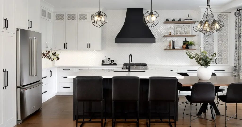 Lighting Choices for Black and White Kitchen Decor