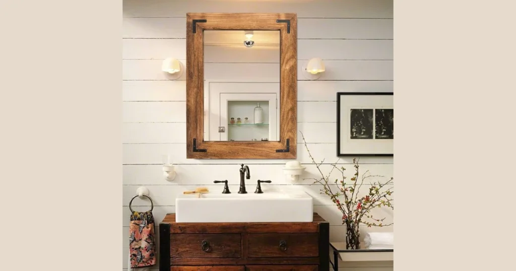 Decorative Frame Mirror for Character