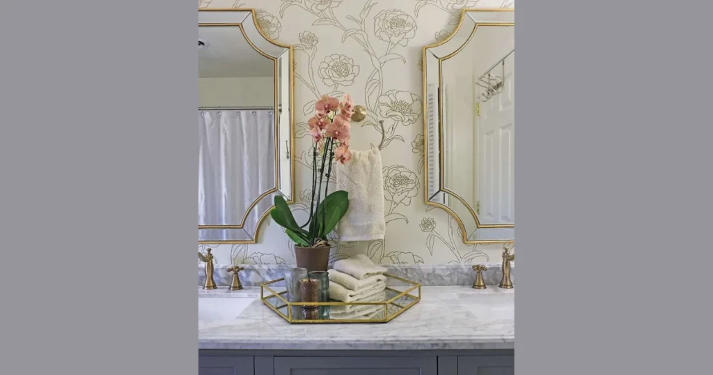 Decorative Tray to Organize Essentials 