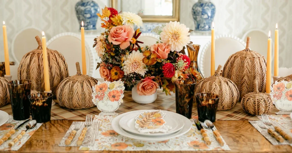 Seasonal Fall Dining Room Tablescape Ideas