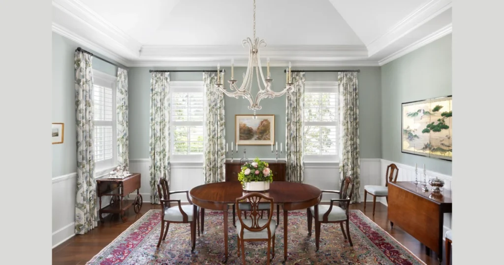 Light and Neutral Wainscoting for a Fresh Dining Space