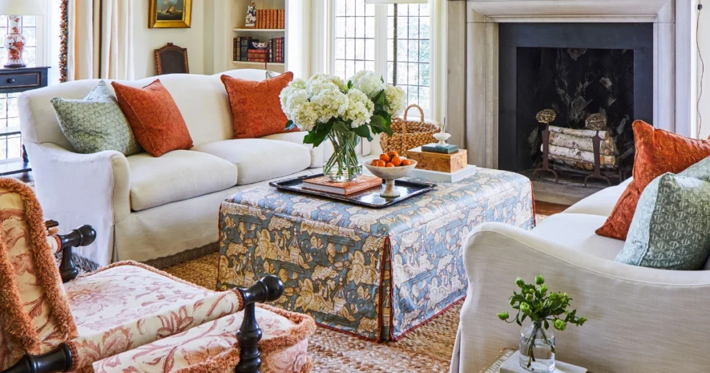 Classic Centerpiece and Table Styling