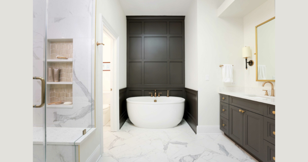 Freestanding Bathtub as a Classic Focal Point