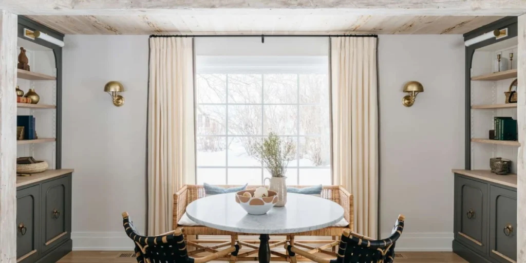 Light-Colored Curtains for Small Dining Rooms