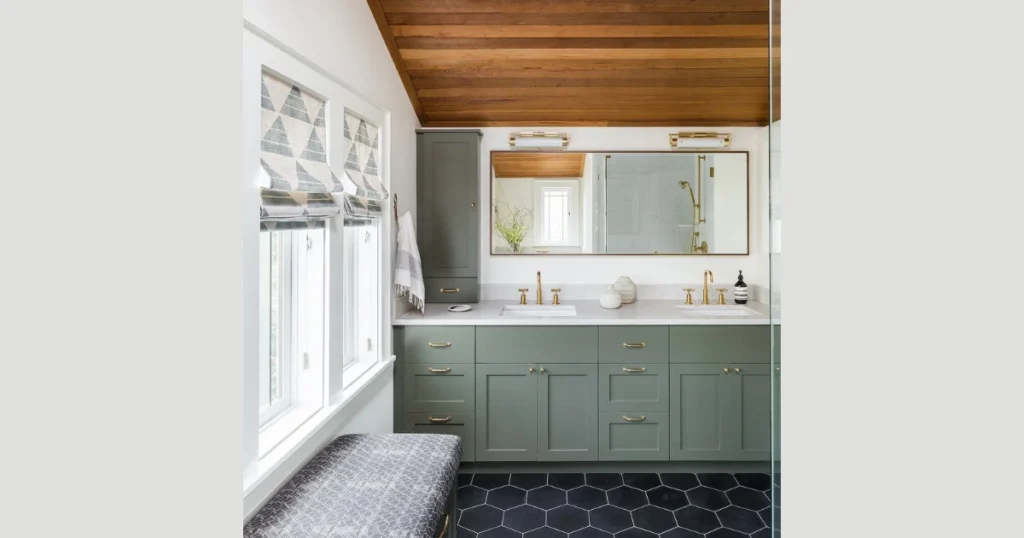 Mirrors to Make the Bathroom Look Bigger