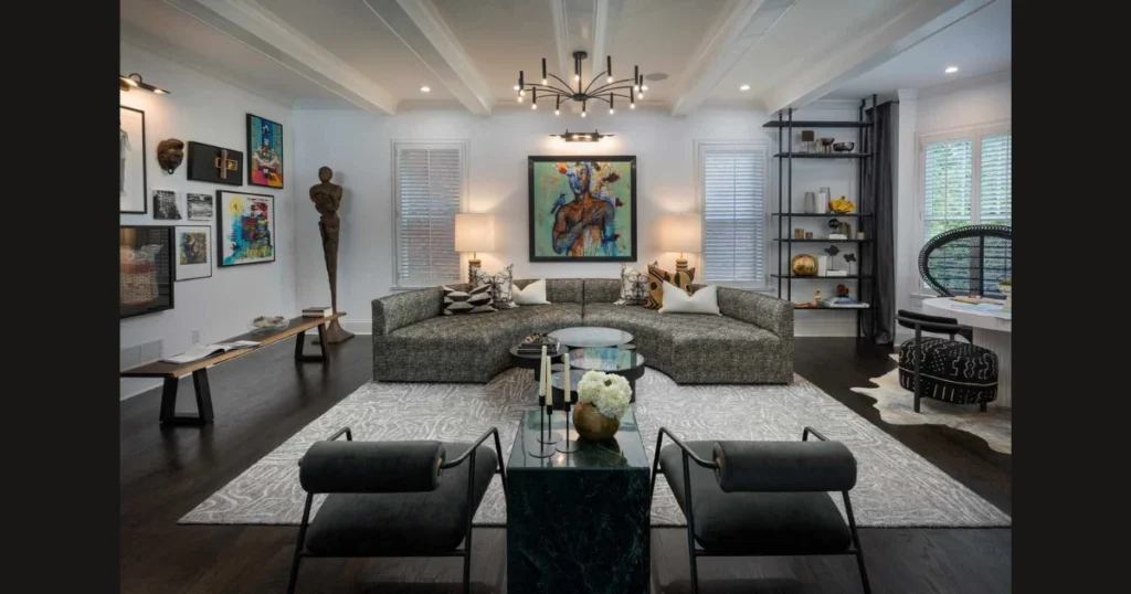 Classic Black and White Dining Room Color Combination
