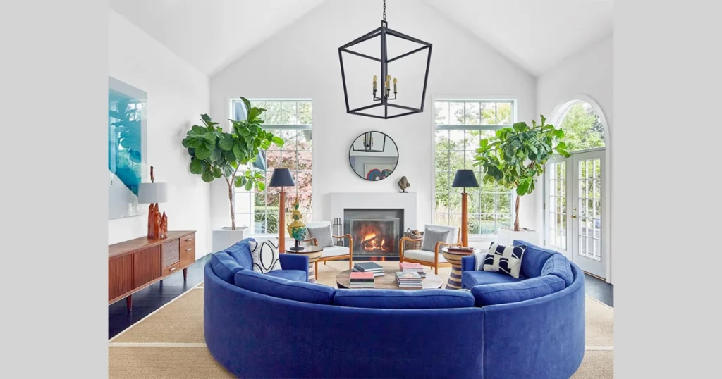 Navy Blue and Crisp White Dining Room Color Scheme