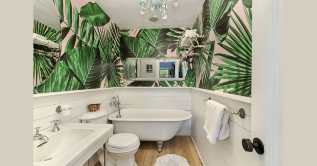 Tropical Theme Bathroom Wallpaper for Bold Statement