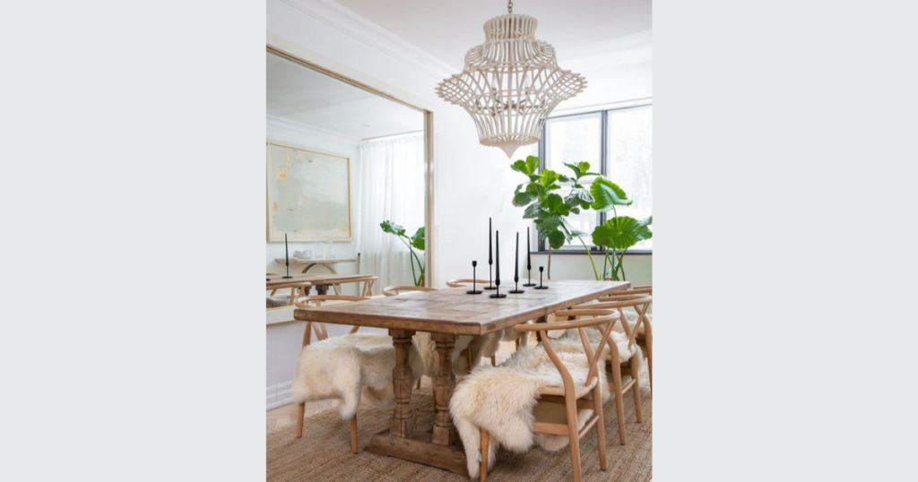 Wall Mirrors to Make the Dining Area Look Bigger