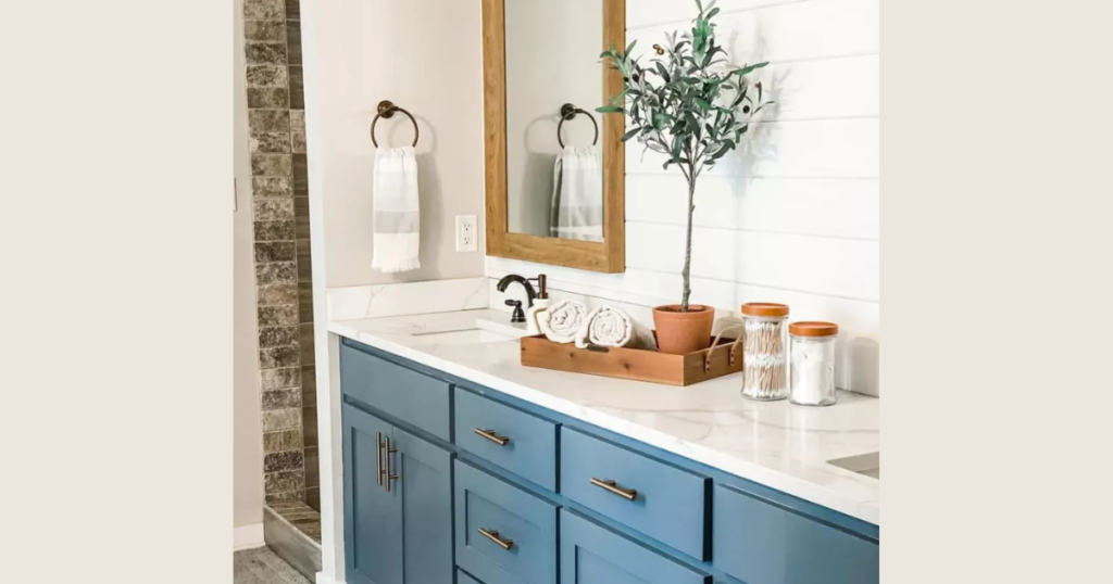 Wooden Vanity Tray for a Clean and Organized Sink