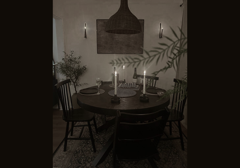 Black Dining Table With Seasonal Centerpieces