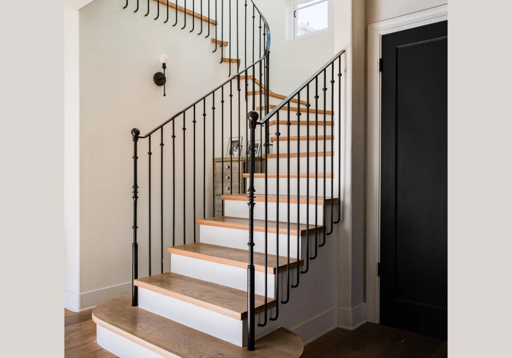 Black Stair Railing Ideas for Strong Contrast