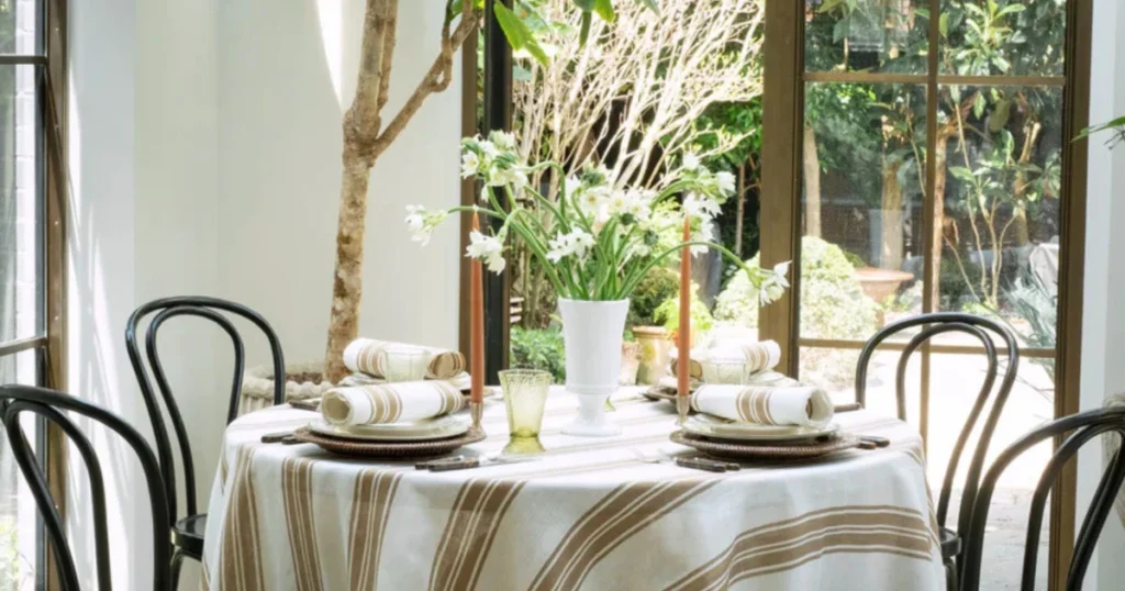 Ceramic Vase Dining Table Decoration