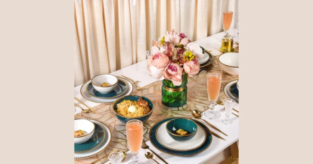 Decorative Plate Display Item