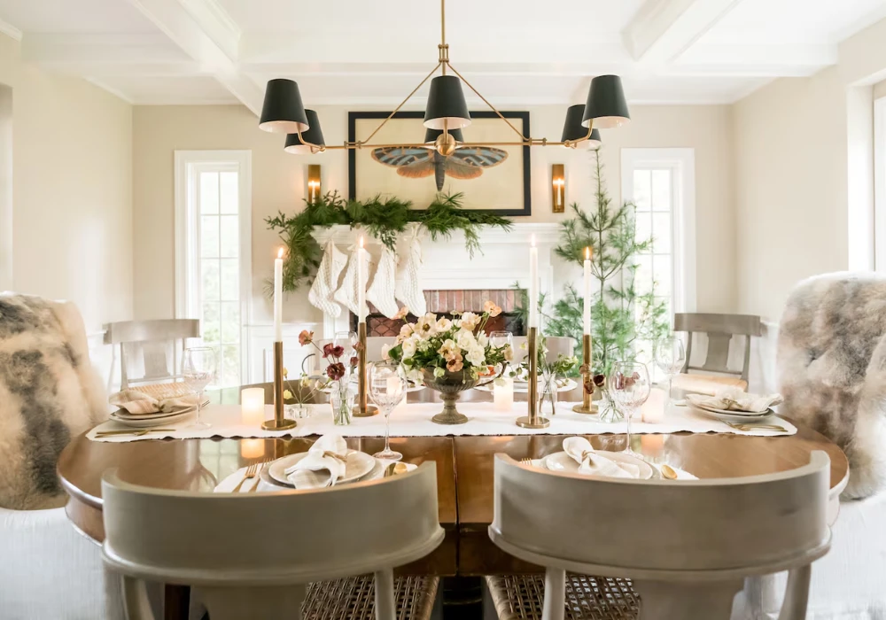 Elegant Seasonal Dining Table Decor