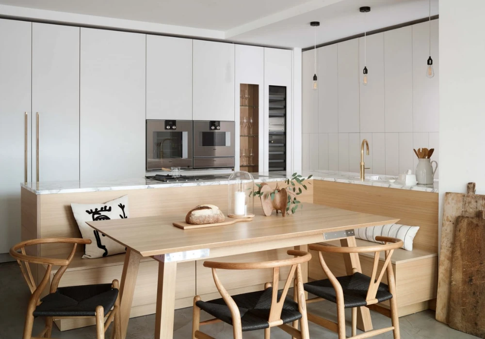 L-shaped Kitchen Island with Dining Section