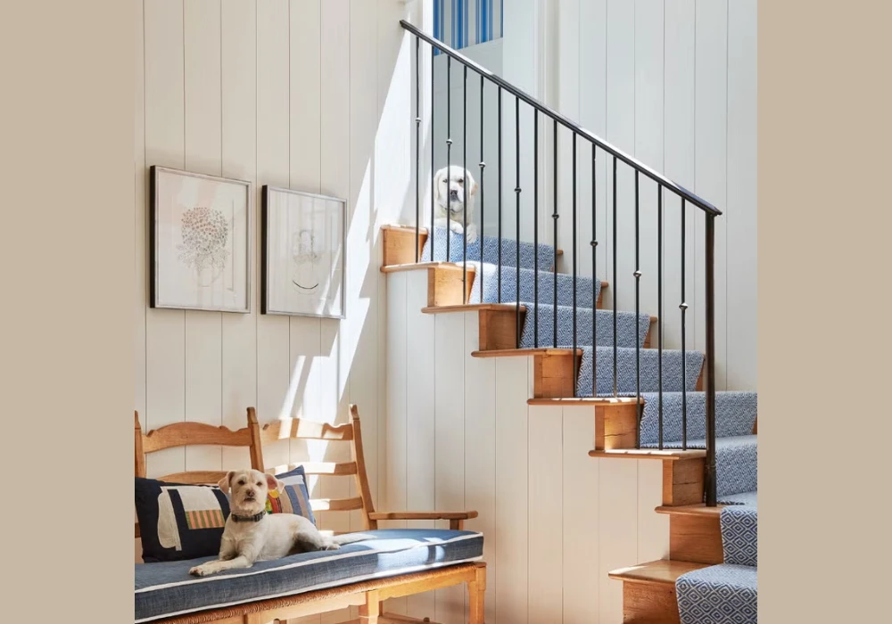 Minimalist Railing Ideas for Indoor Stairs