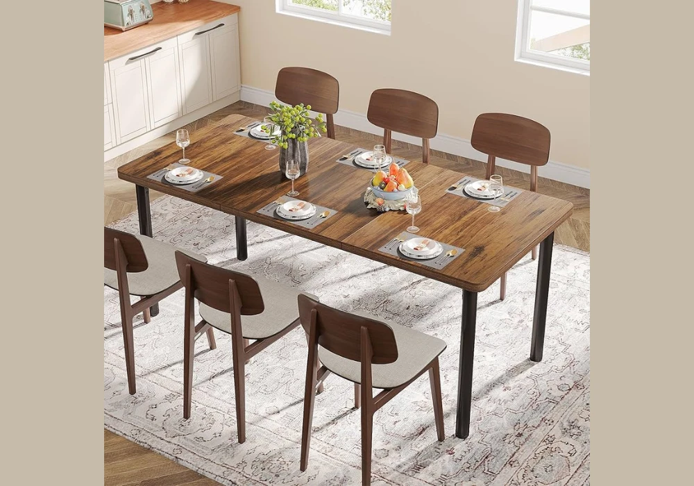 Rectangular Dining Table for 6 in a Classic Family Layout
