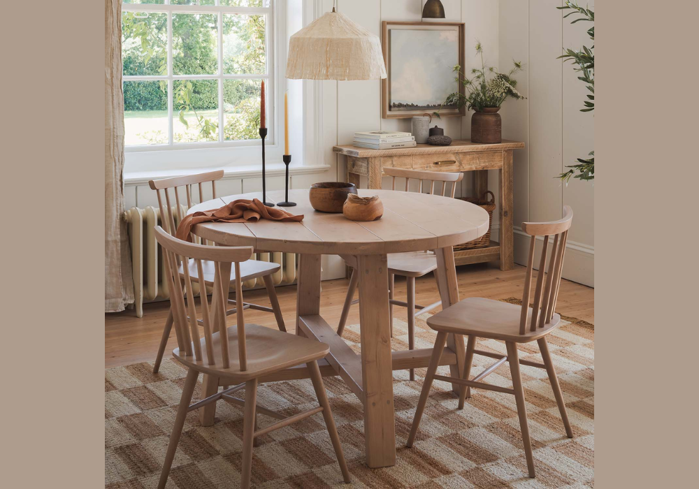 Round Dining Table With Wooden Chairs