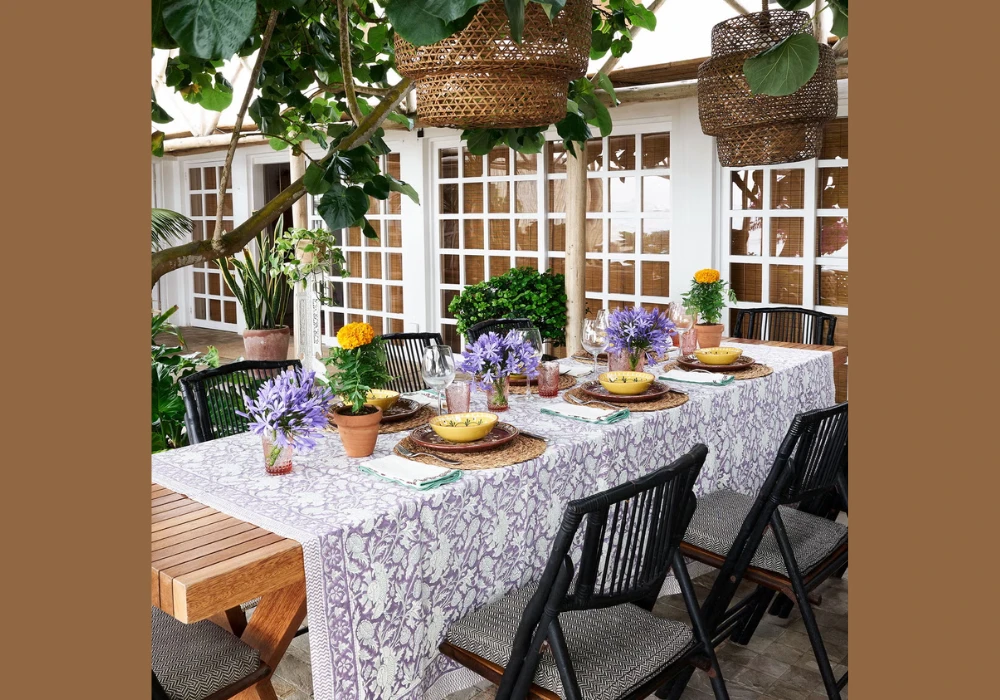 Seasonal Dining Table Arrangement Ideas for a Fresh Look