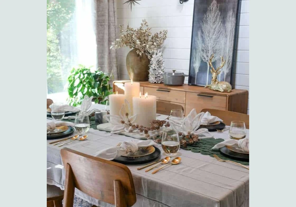 Simple Candle Centerpiece