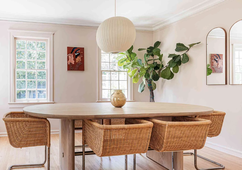 Soft Neutral Color Dining Table Theme