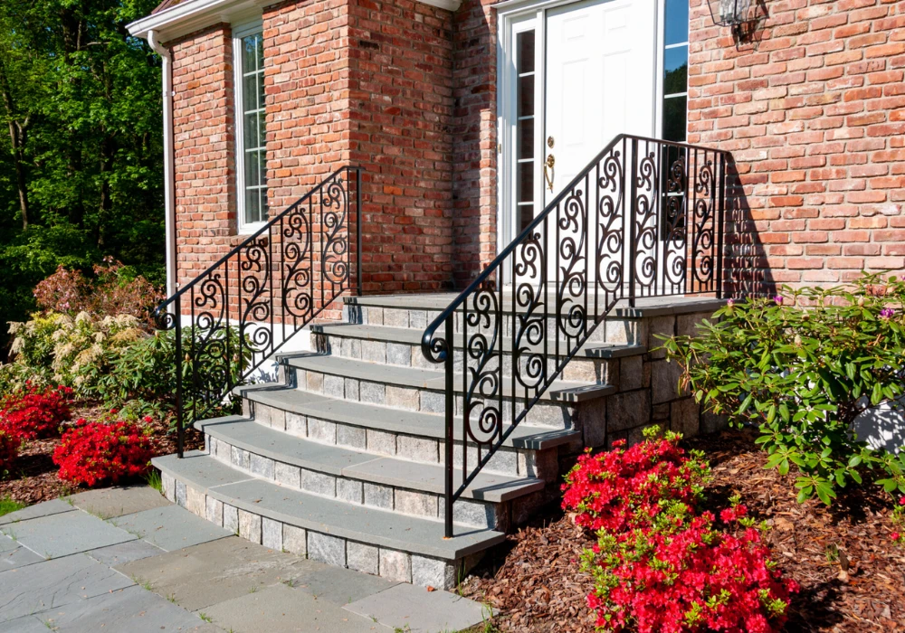 Wrought Iron Railing Ideas for Outdoor Stairs