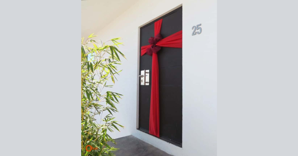 elegant ribbon and bow door decoration