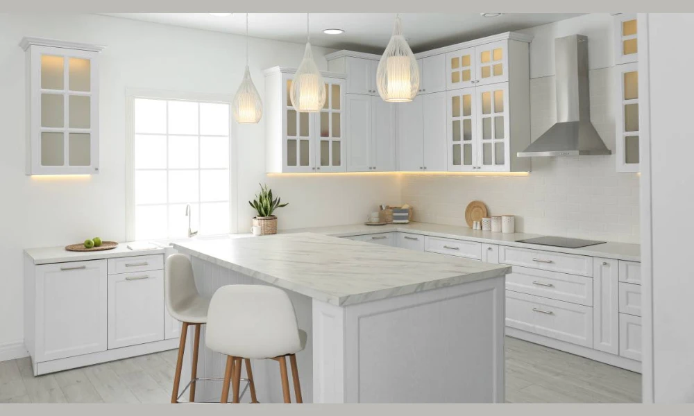 White kitchen sink idea for a fresh and bright kitchen