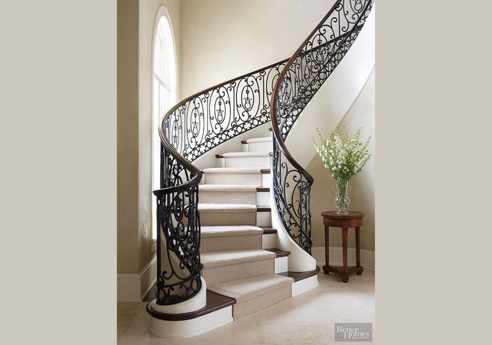 Curved Stylish Railing Ideas for a More Custom Look