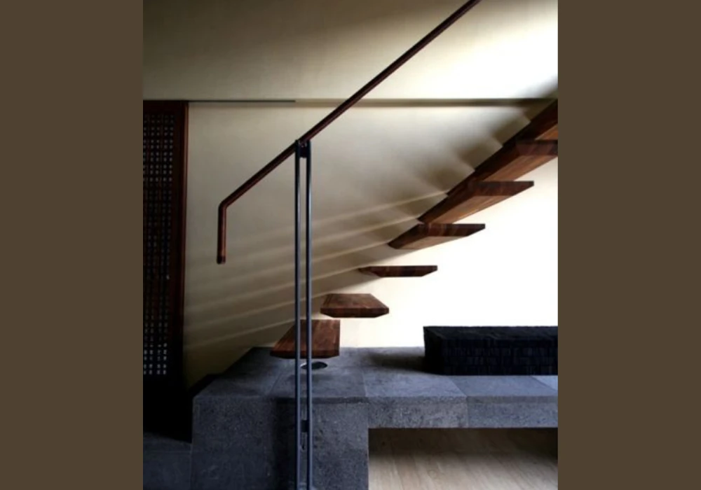 Floating Handrails for a Suspended Look