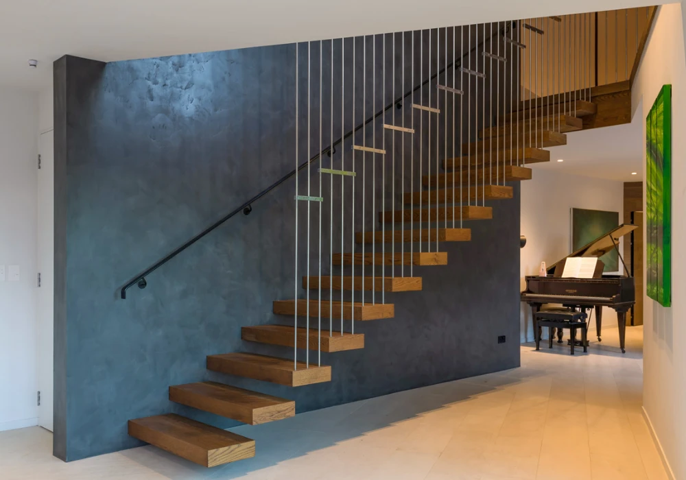 Floating Railings for a Suspended Look