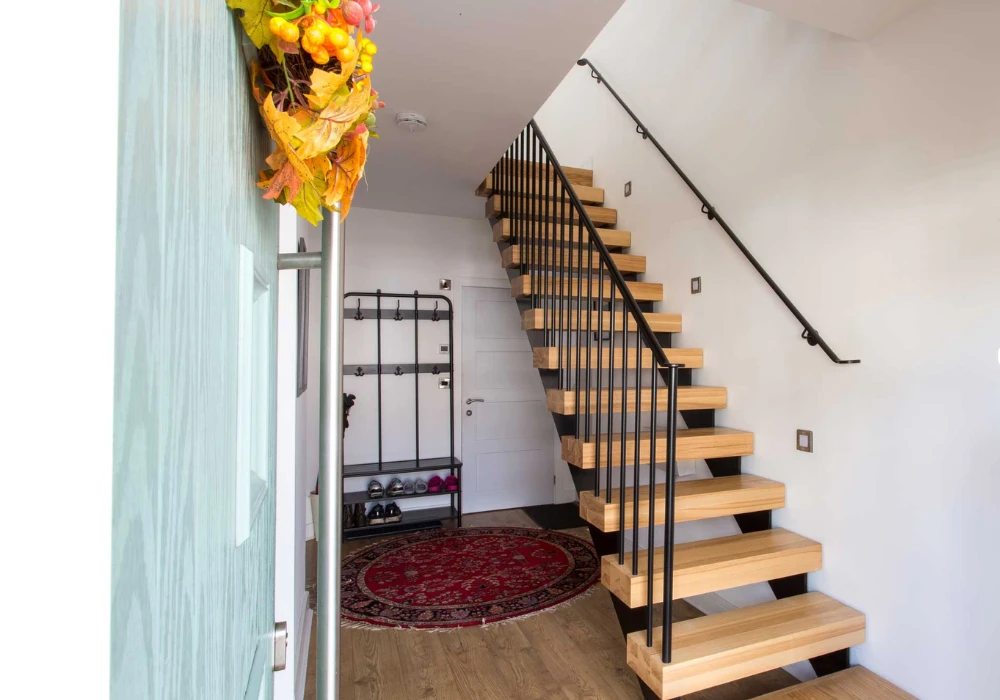 Floating Tread Staircases with Metal Railings