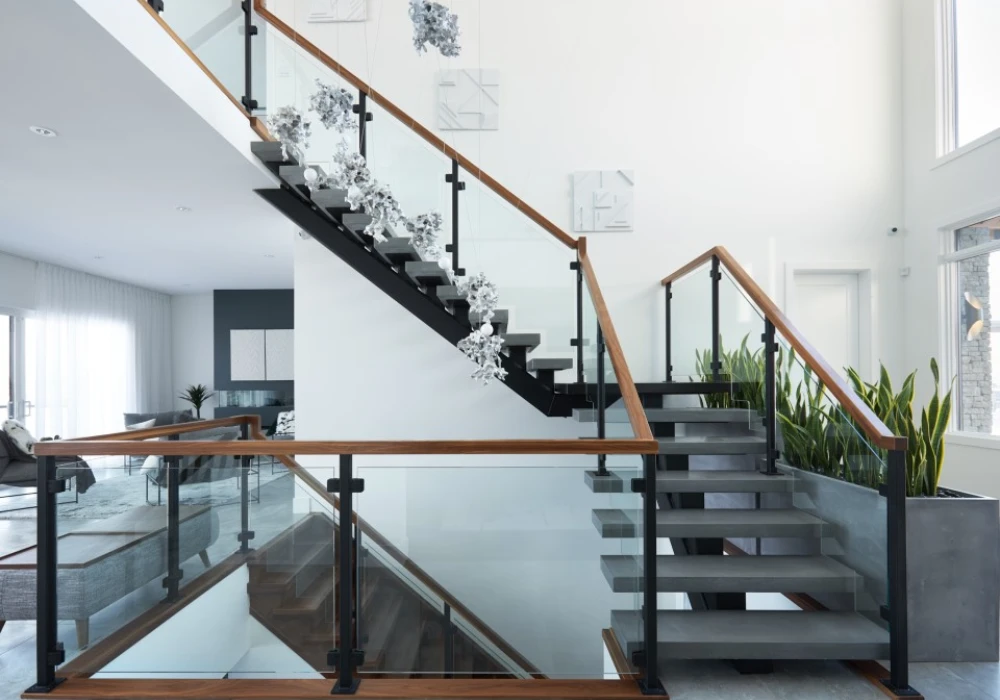 Glass Railings for a Clean and Minimalist Appeal