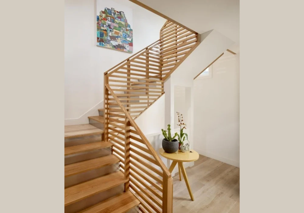 Minimalist Wood Stair Railing Ideas for a Sleek Look