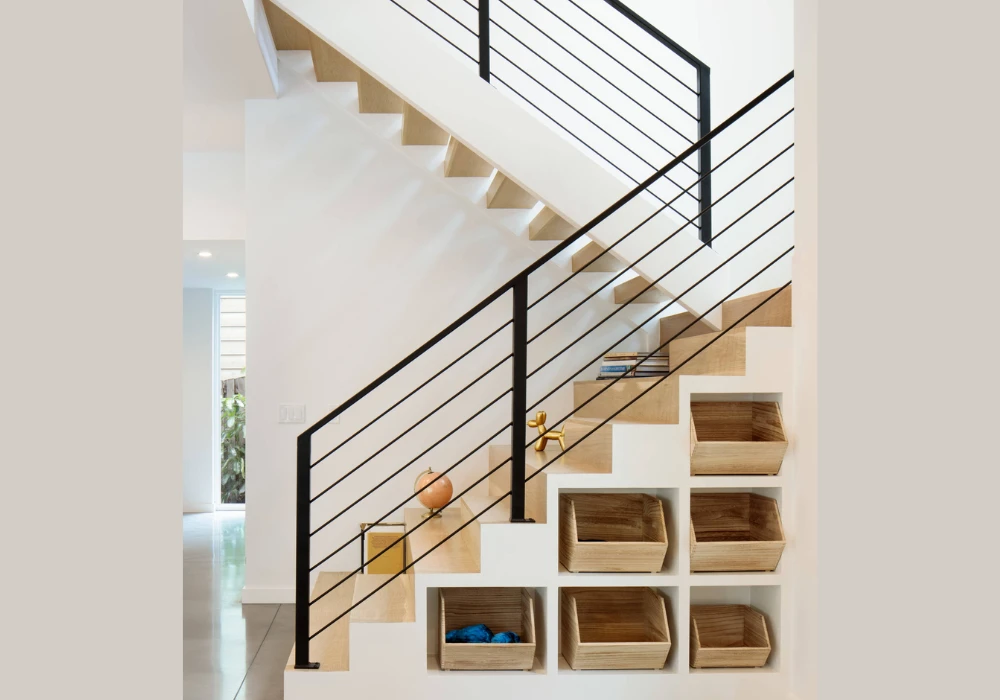 Modern Metal Railings for a Sleek, Industrial Look