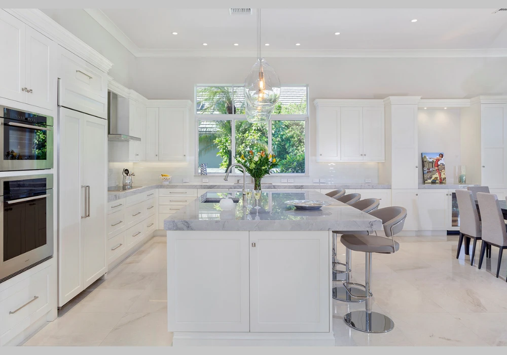 Marble Flooring for an Elegant and Classic Kitchen Design