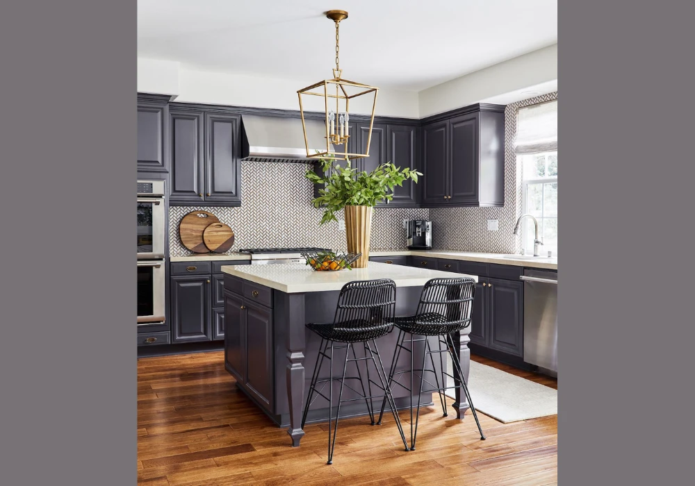  Statement Vase for a Bold and Stylish Centerpiece