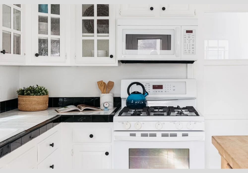 Ceramic and Porcelain Kitchen Countertops Ideas for High Durability