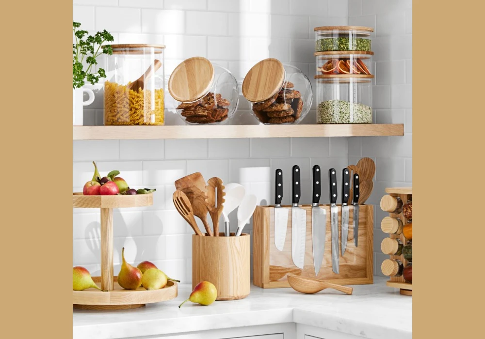 Elegant Utensil Holder Styling for Daily Kitchen Use