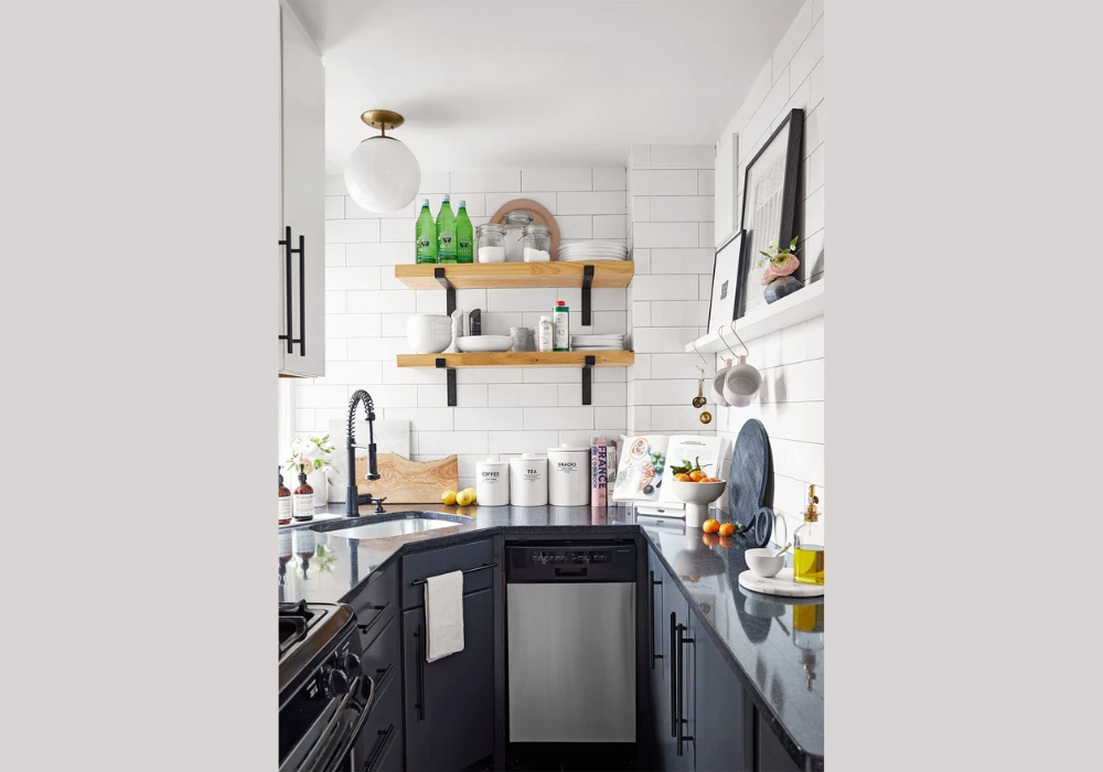 Smart Storage Baskets for Organized Kitchen Countertop Setup