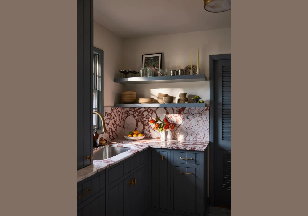 Navy Blue Kitchen Paint for a Bold and Modern Touch