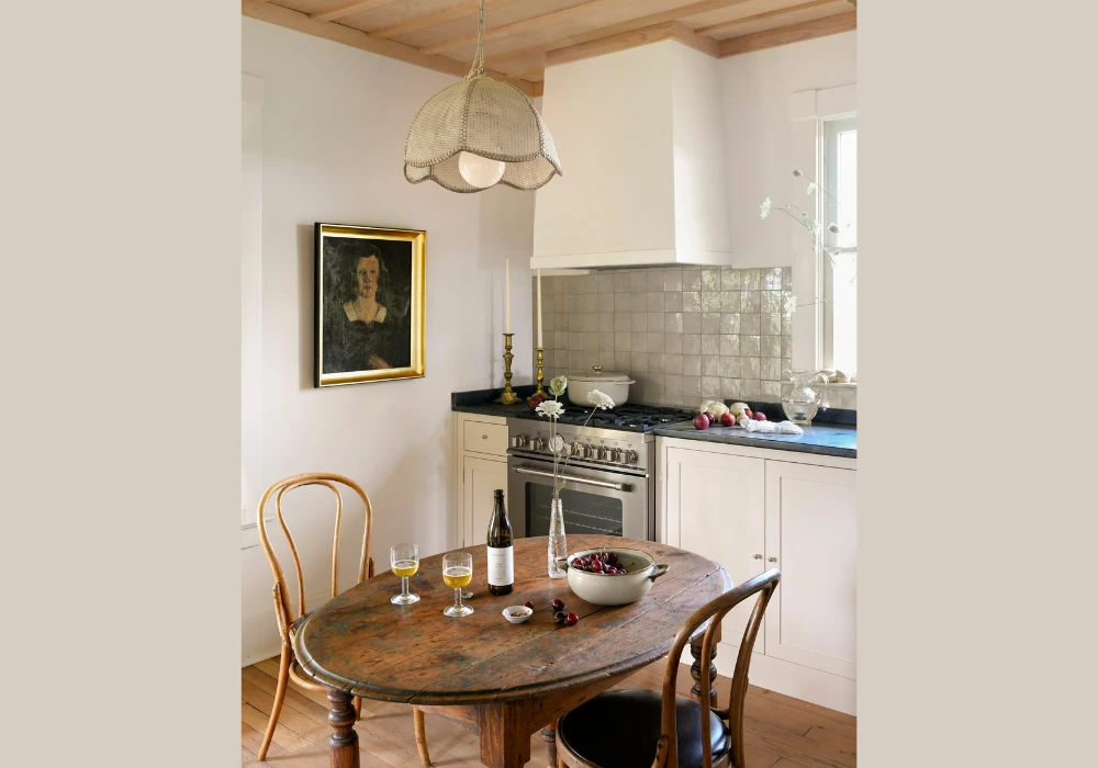 Choosing the Right Kitchen Chandelier Style