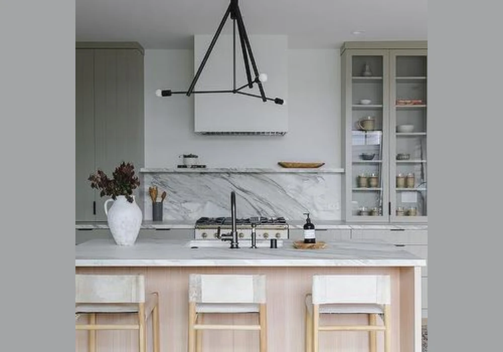 Matte Black Kitchen Faucet for Modern Style