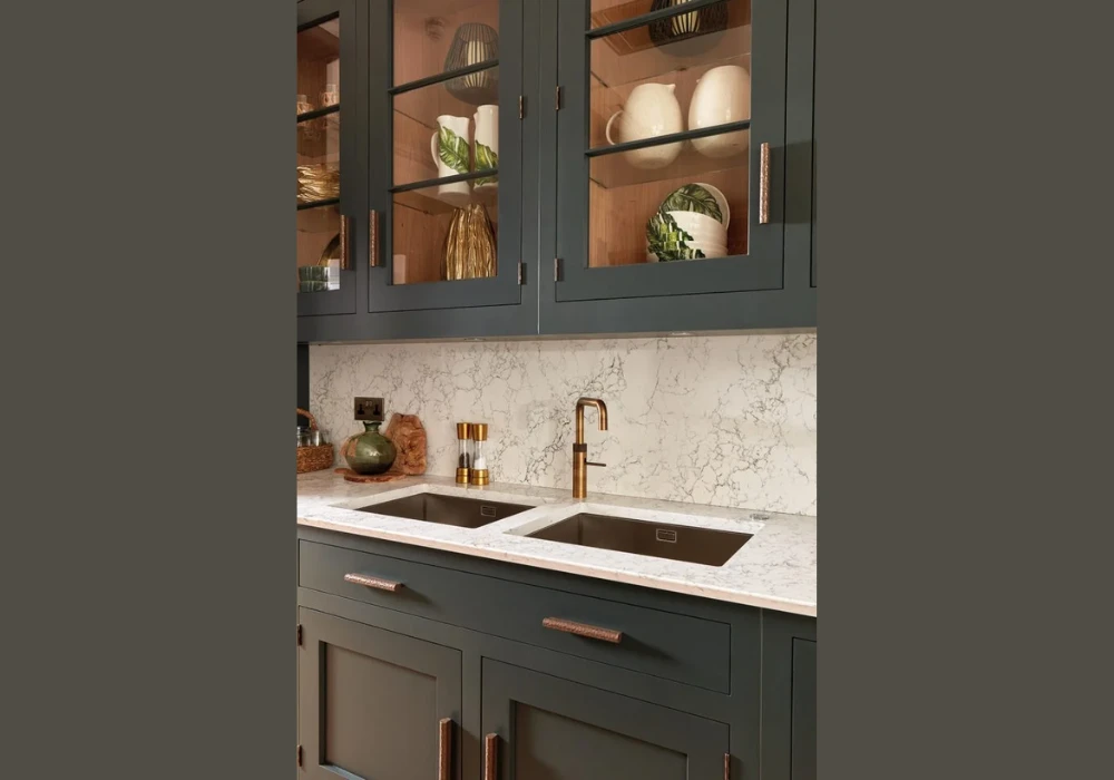 Glass Door Kitchen Cupboards for Elegant Display