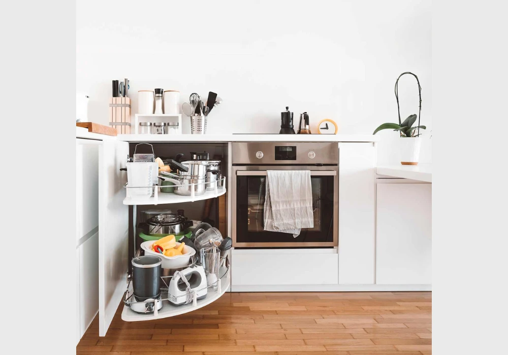 Use Lazy Susans for Corner Spaces