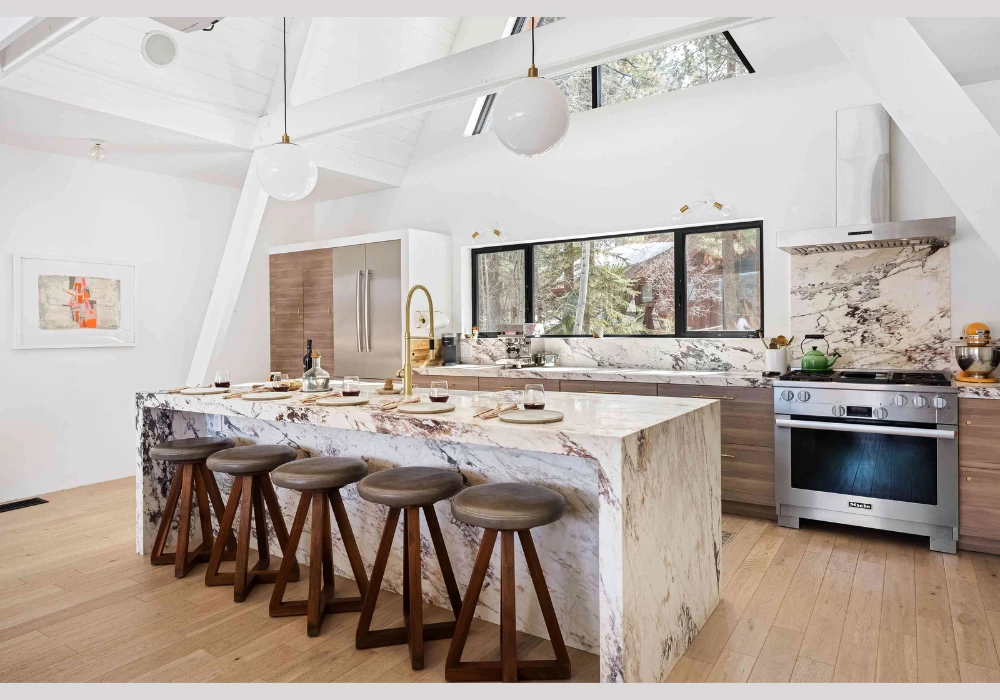 Modern Kitchen Style Idea for Clean and Simple Living