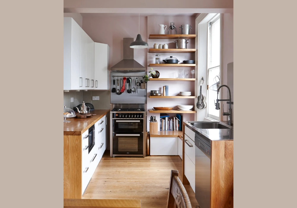 Small Kitchen Layout Idea for Tight and Functional Spaces