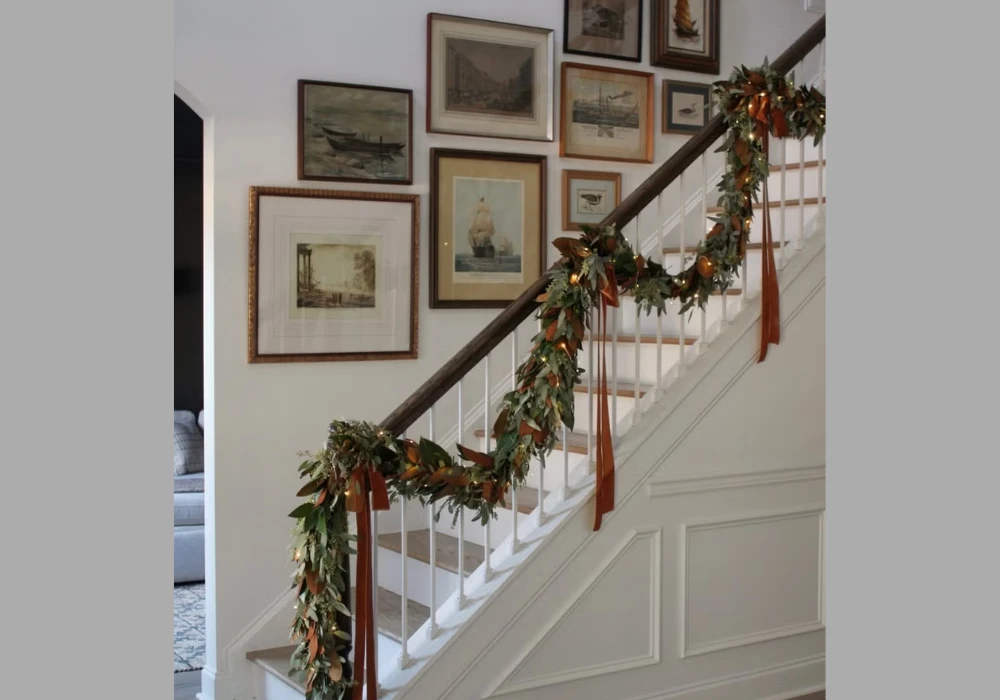 Seasonal Wreath Railing Decoration Ideas