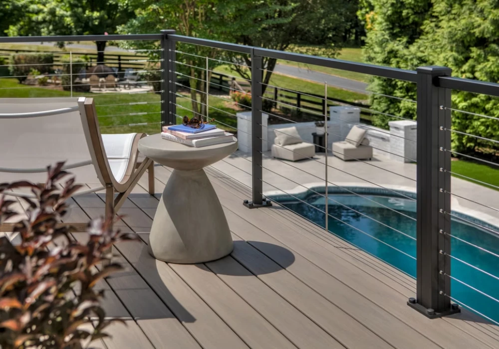 Stainless Steel Pool Railing Ideas for a Sleek, Modern Look